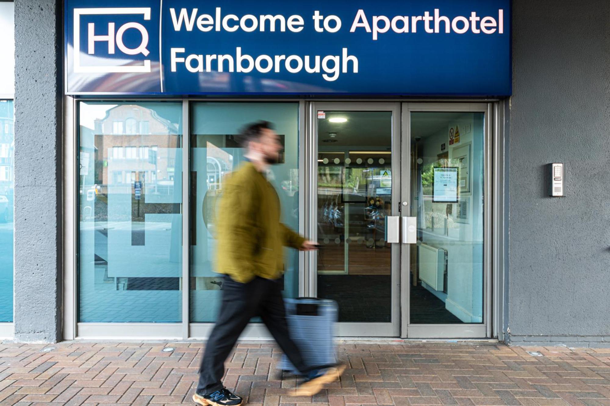 Hq Aparthotel Farnborough Farnborough  Exteriör bild