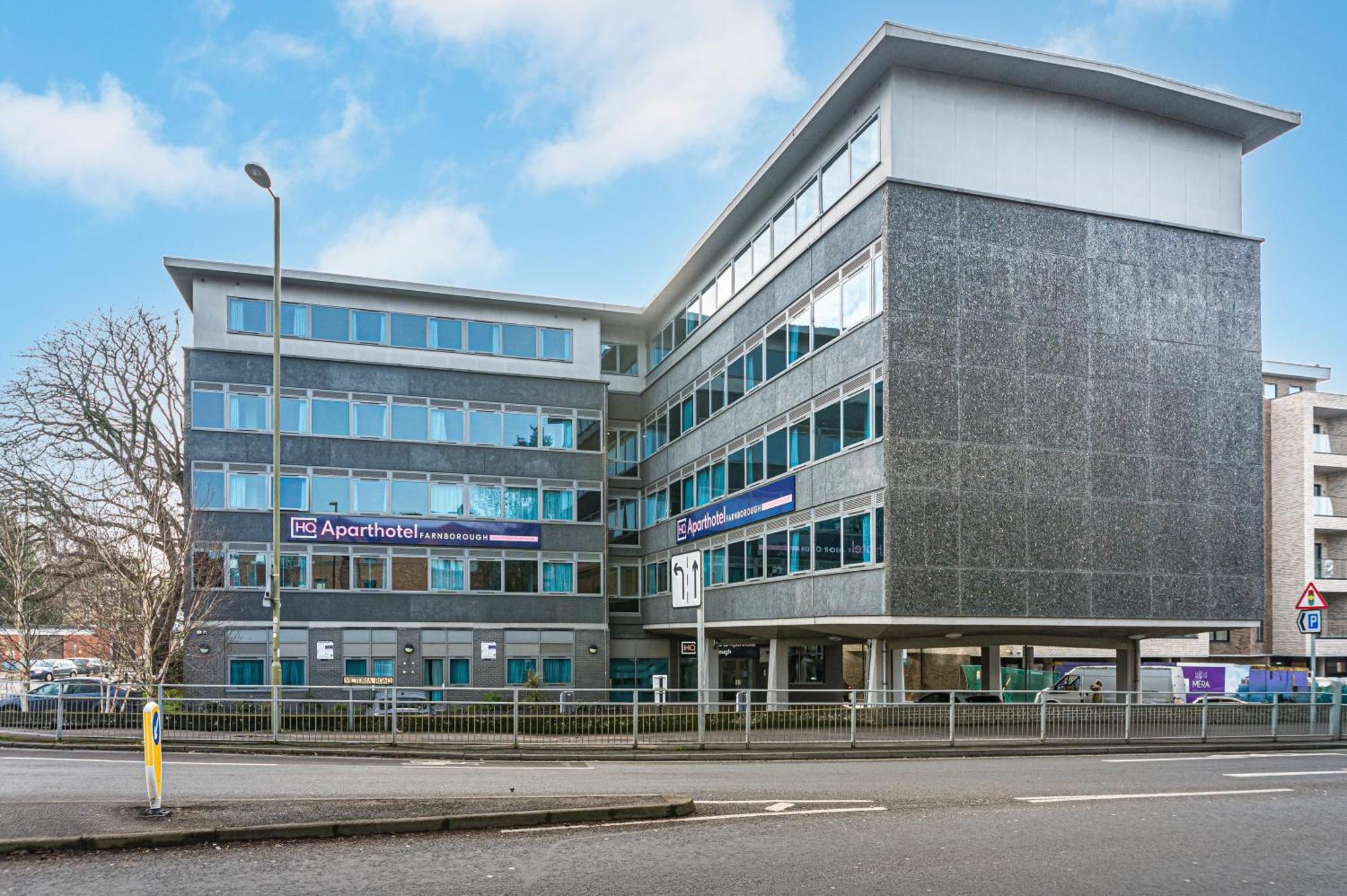 Hq Aparthotel Farnborough Farnborough  Exteriör bild