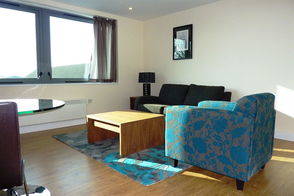 Hq Aparthotel Farnborough Farnborough  Exteriör bild