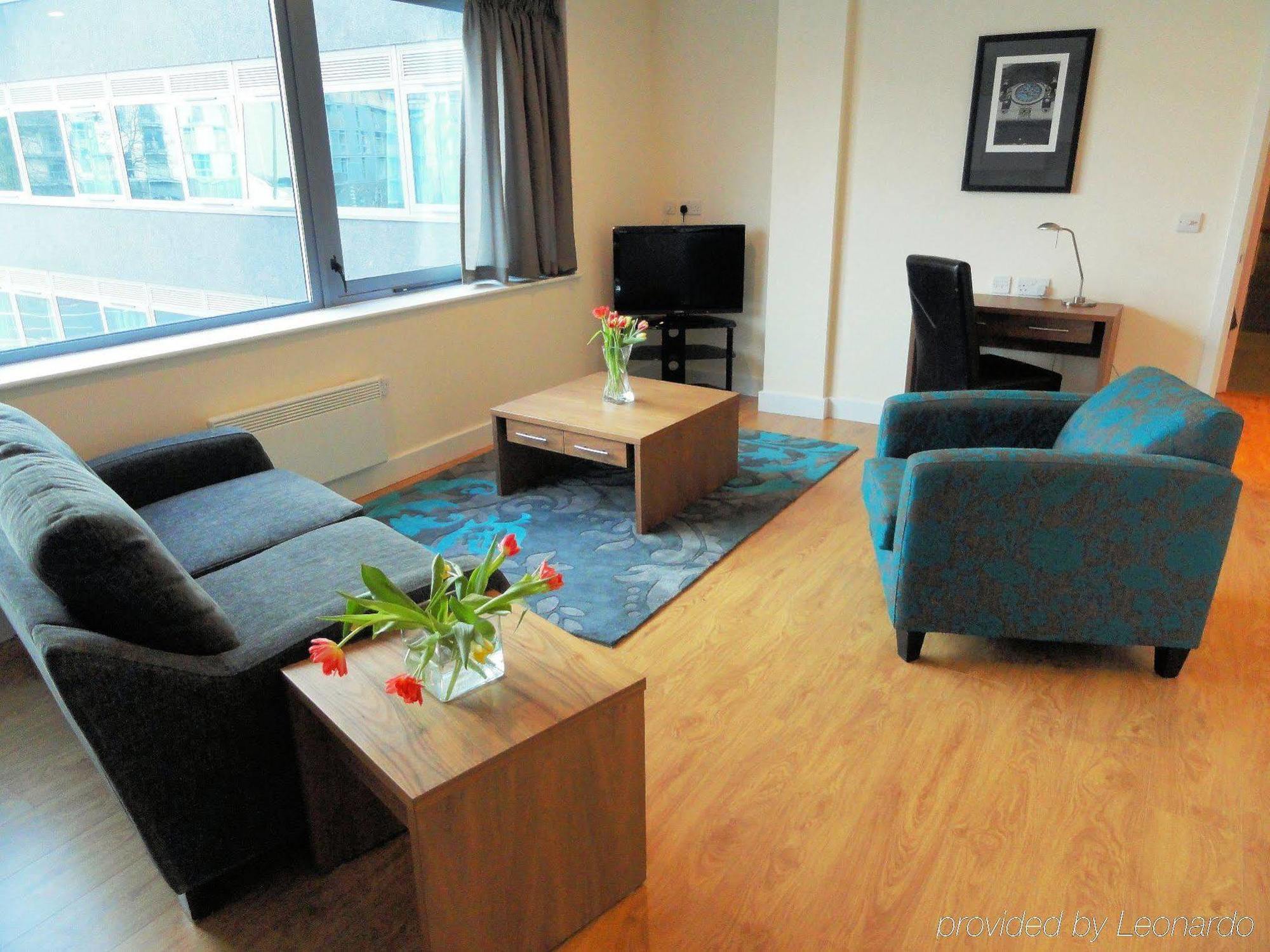 Hq Aparthotel Farnborough Farnborough  Exteriör bild