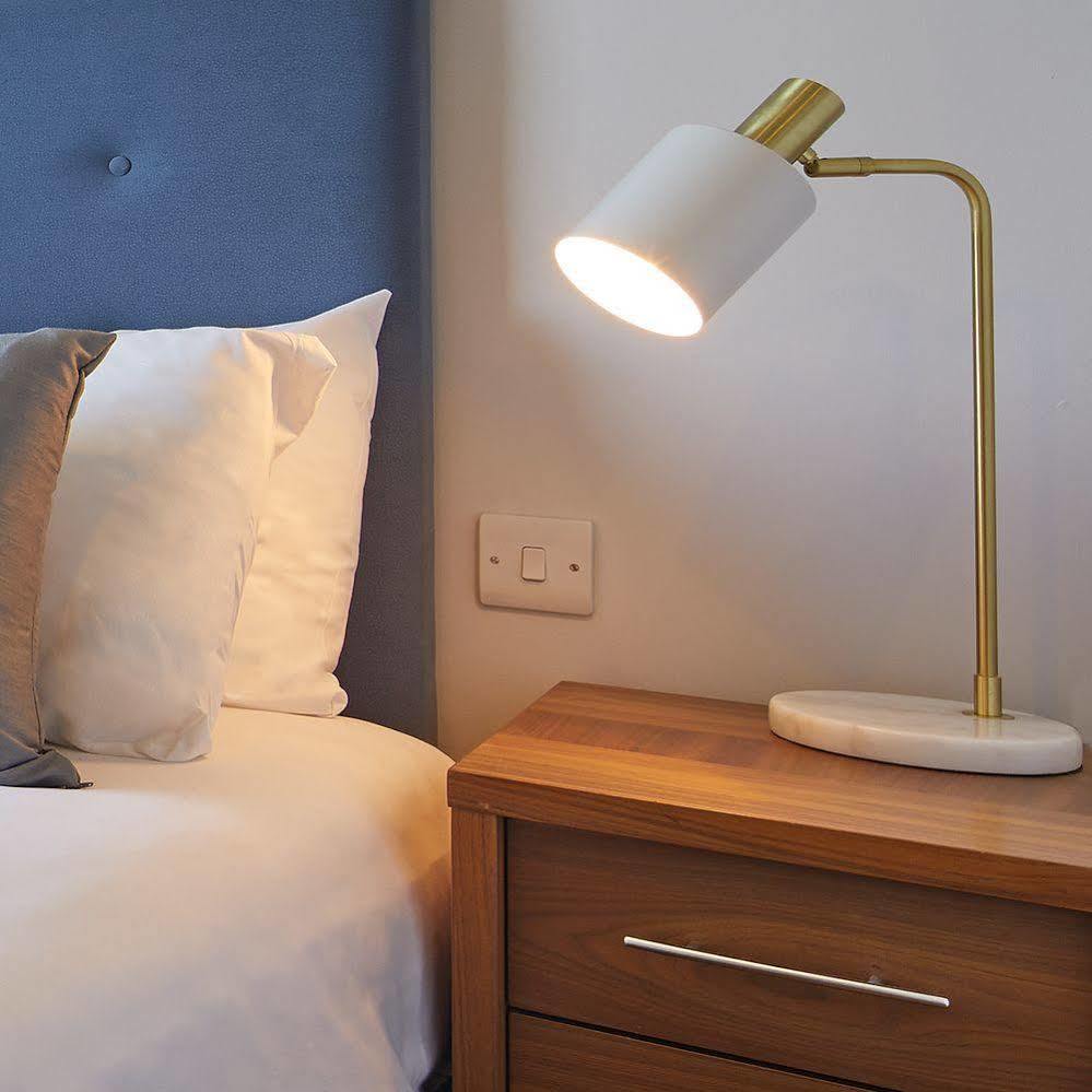 Hq Aparthotel Farnborough Farnborough  Exteriör bild