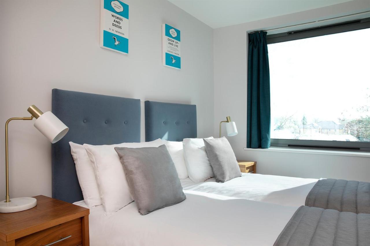 Hq Aparthotel Farnborough Farnborough  Exteriör bild